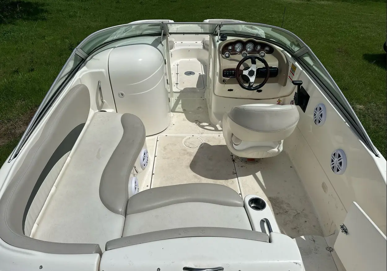 2006 Glastron DX235 boat For Sale | Low Hours | Buy Now