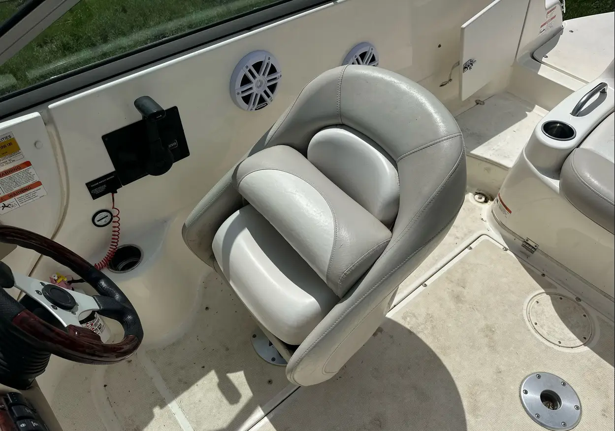 2006 Glastron DX235 boat For Sale | Low Hours | Buy Now