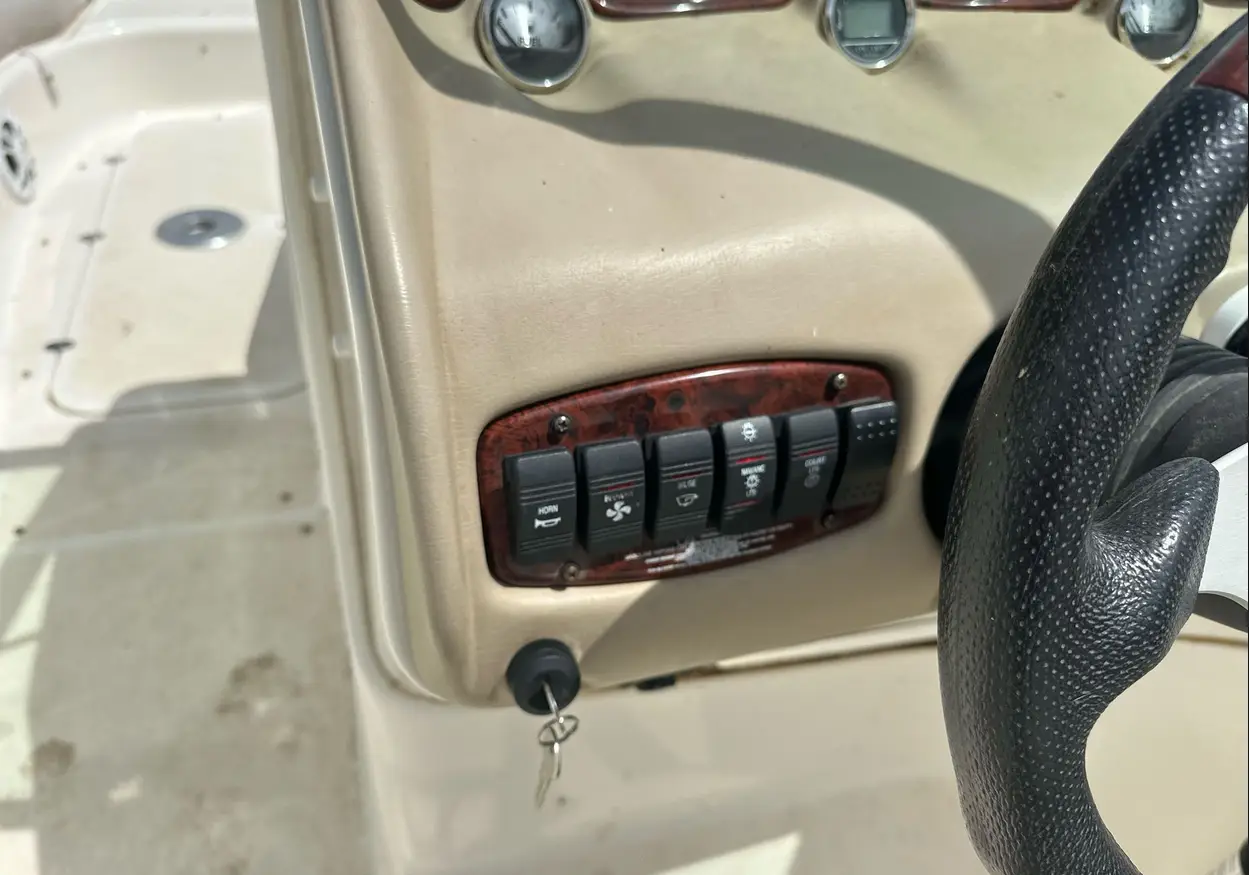 2006 Glastron DX235 boat For Sale | Low Hours | Buy Now