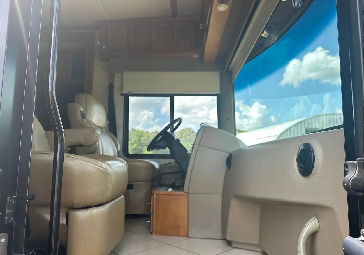 2012 Winnebago Journey RV For Sale | Low Miles | Live Auction