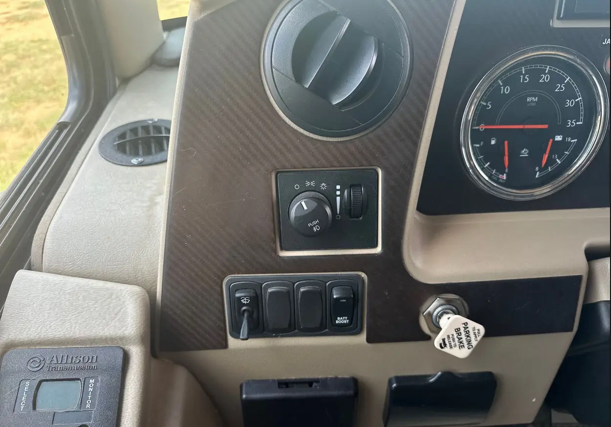 2012 Winnebago Journey RV For Sale | Low Miles | Live Auction