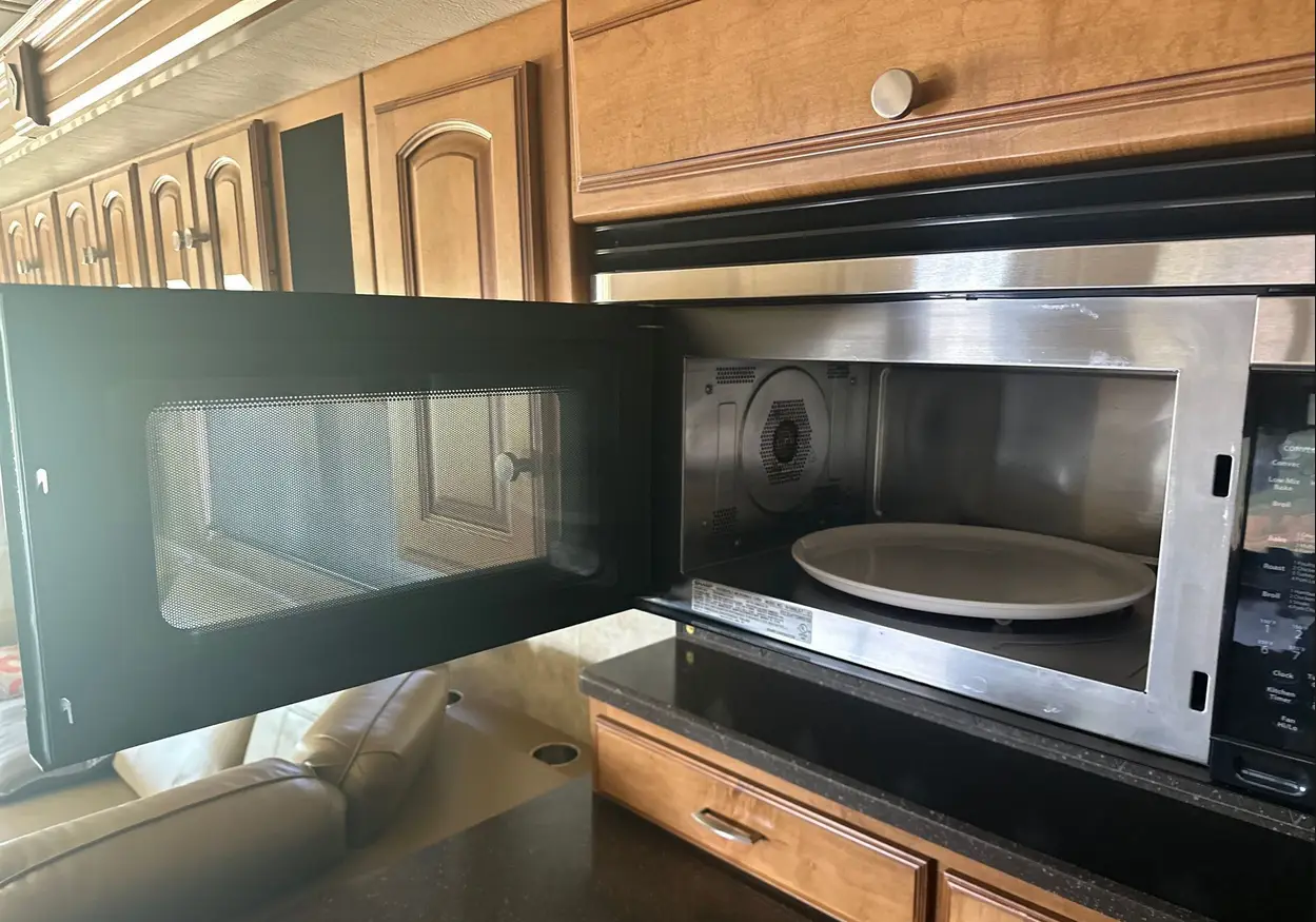2012 Winnebago Journey RV For Sale | Low Miles | Live Auction