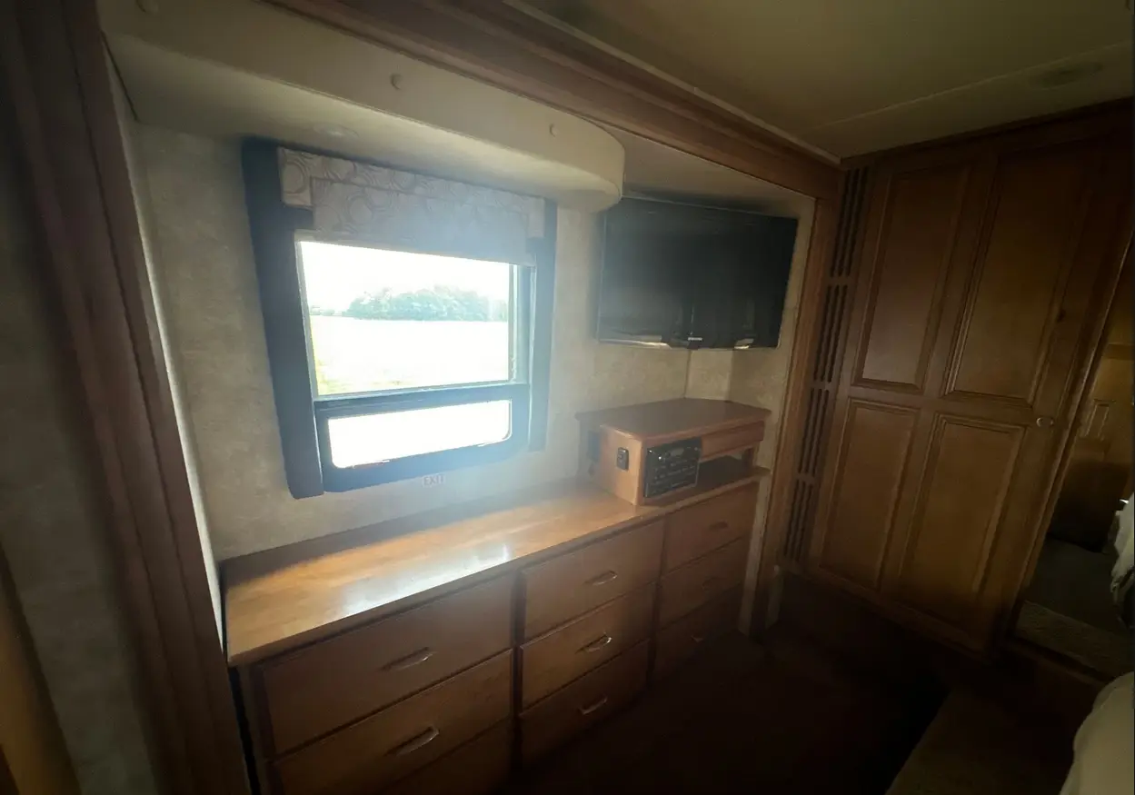 2012 Winnebago Journey RV For Sale | Low Miles | Live Auction
