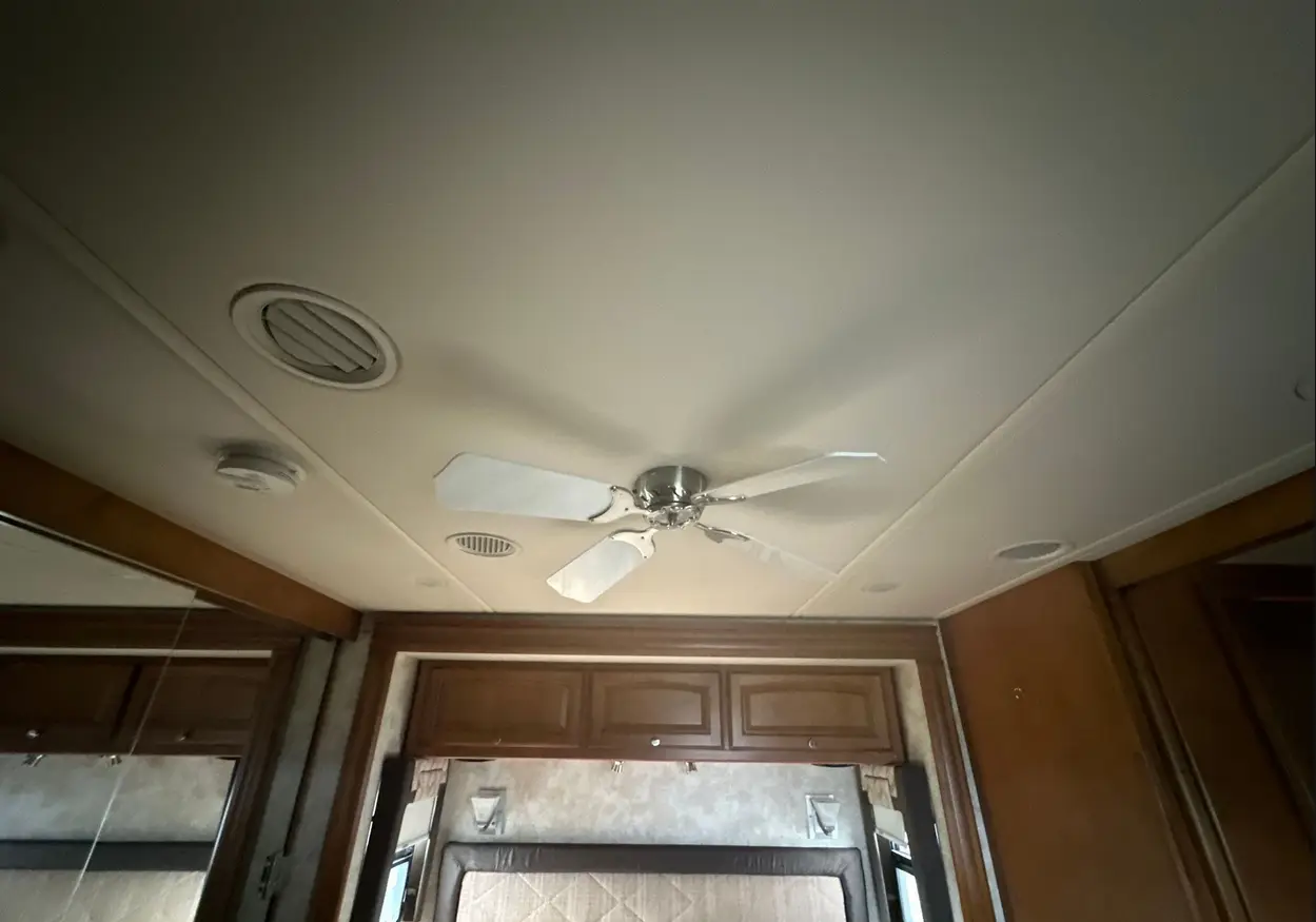 2012 Winnebago Journey RV For Sale | Low Miles | Live Auction
