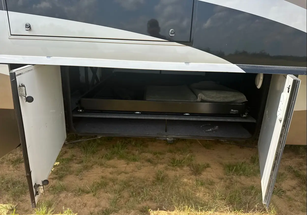 2012 Winnebago Journey RV For Sale | Low Miles | Live Auction