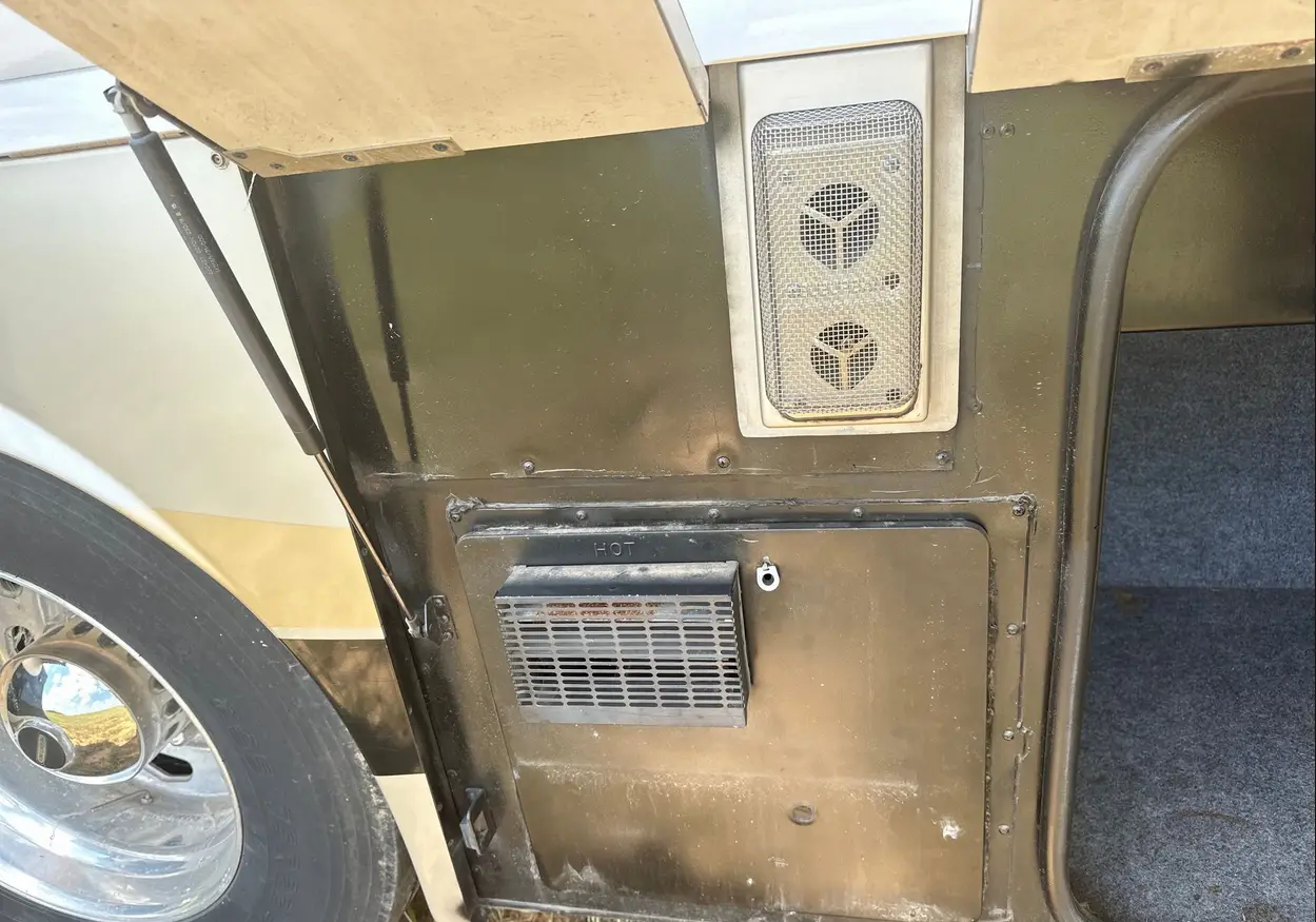 2012 Winnebago Journey RV For Sale | Low Miles | Live Auction