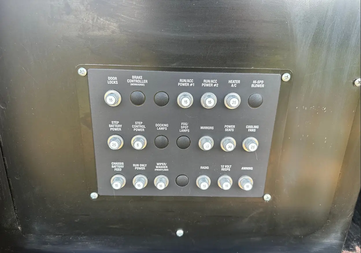2012 Winnebago Journey RV For Sale | Low Miles | Live Auction