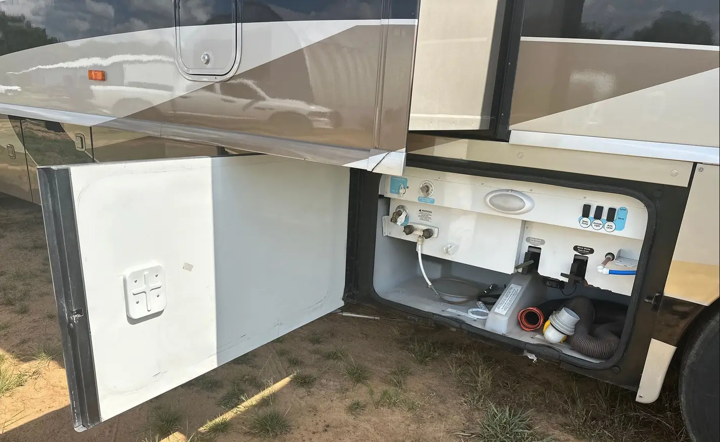 2012 Winnebago Journey RV For Sale | Low Miles | Live Auction