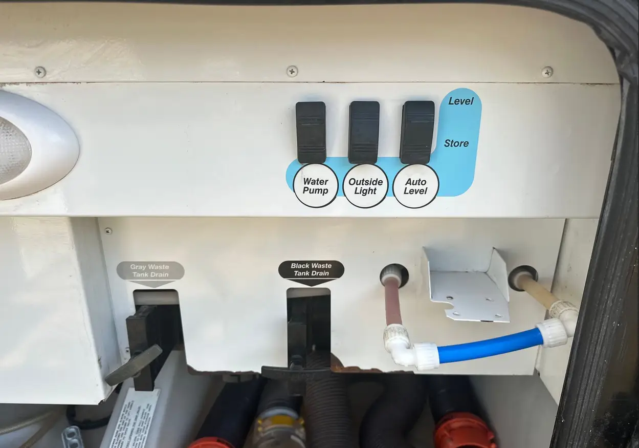 2012 Winnebago Journey RV For Sale | Low Miles | Live Auction