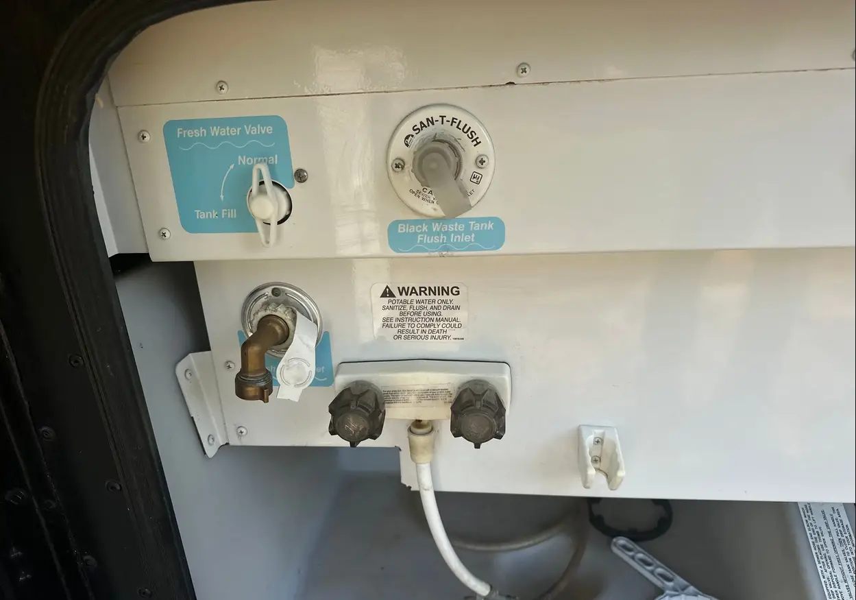 2012 Winnebago Journey RV For Sale | Low Miles | Live Auction