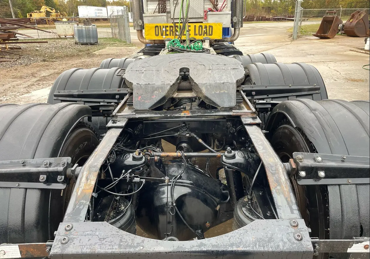 2013 Peterbilt 388 semi Truck For Sale | Low Miles | Live Auction
