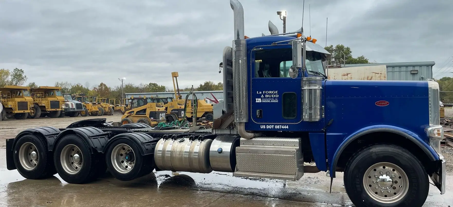 2013 Peterbilt 388 semi Truck For Sale | Low Miles | Live Auction