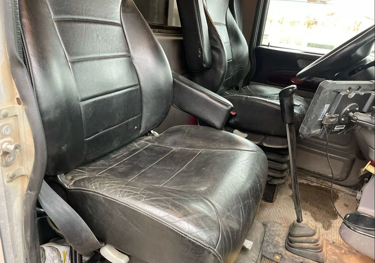 2013 Peterbilt 388 semi Truck For Sale | Low Miles | Live Auction