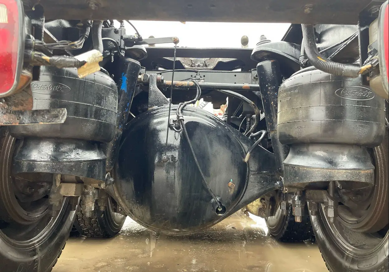 2013 Peterbilt 388 semi Truck For Sale | Low Miles | Live Auction