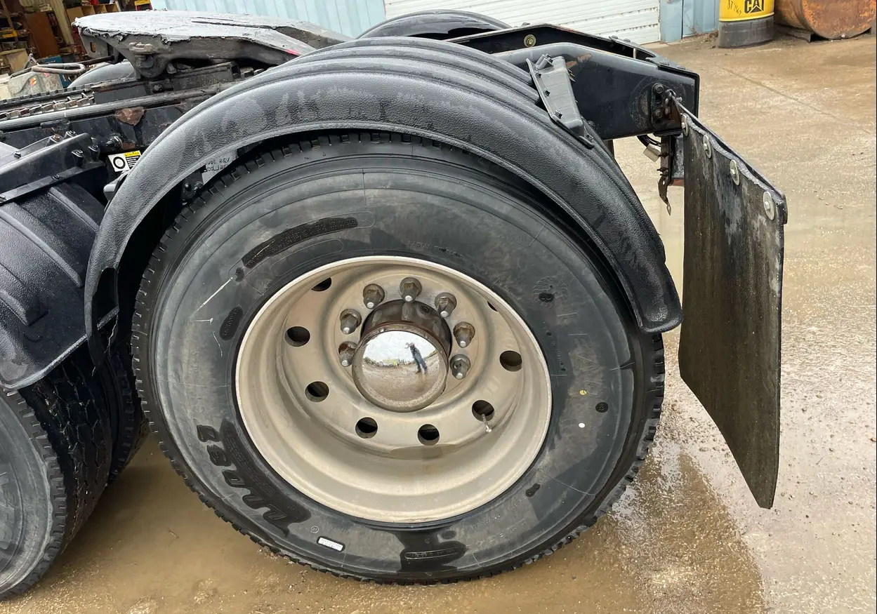 2013 Peterbilt 388 semi Truck For Sale | Low Miles | Live Auction