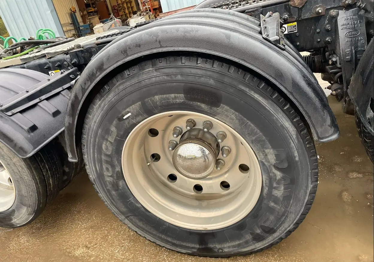 2013 Peterbilt 388 semi Truck For Sale | Low Miles | Live Auction