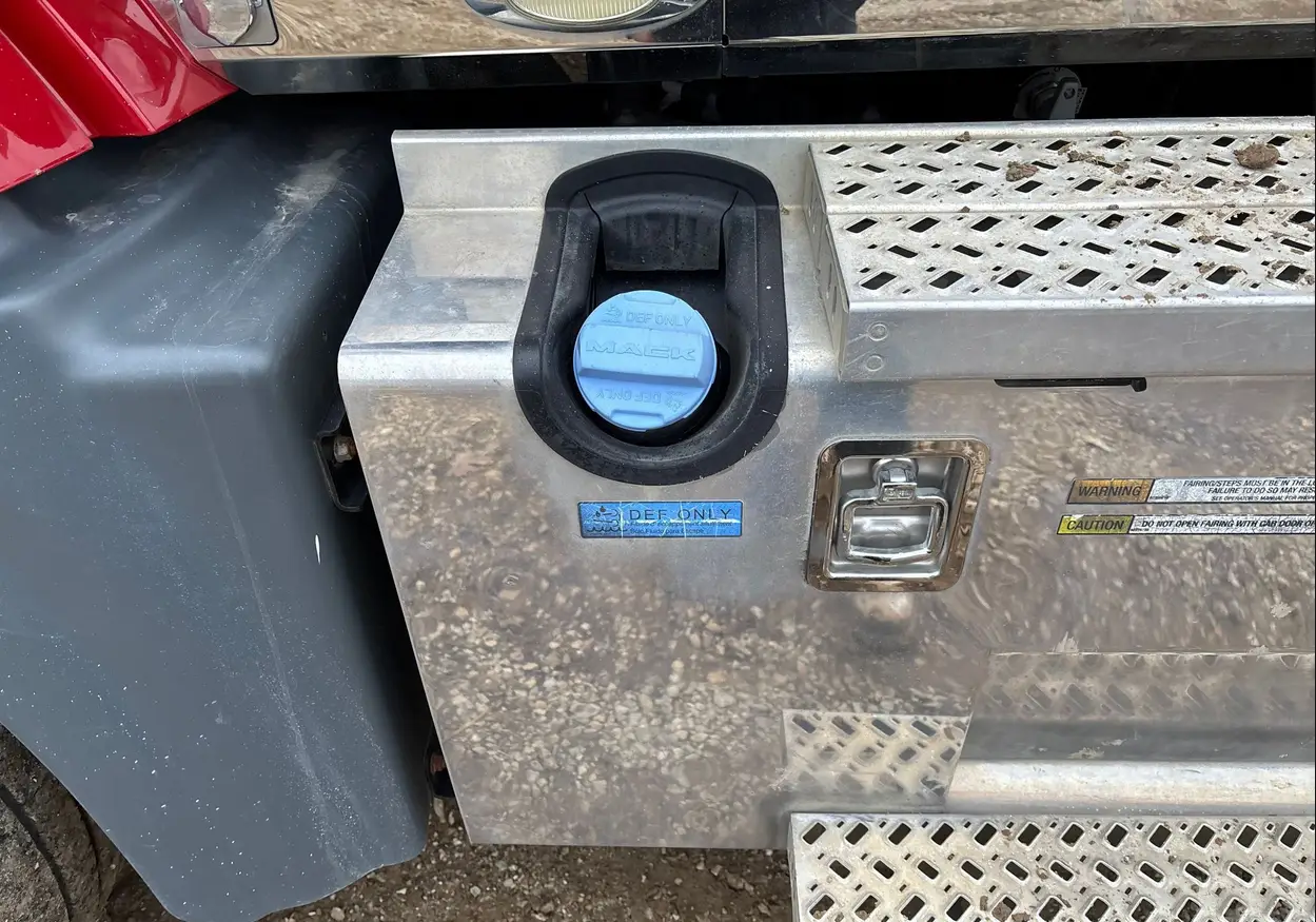 2014 Mack Titan TD713 semi Truck For Sale | Low Miles | Live Auction