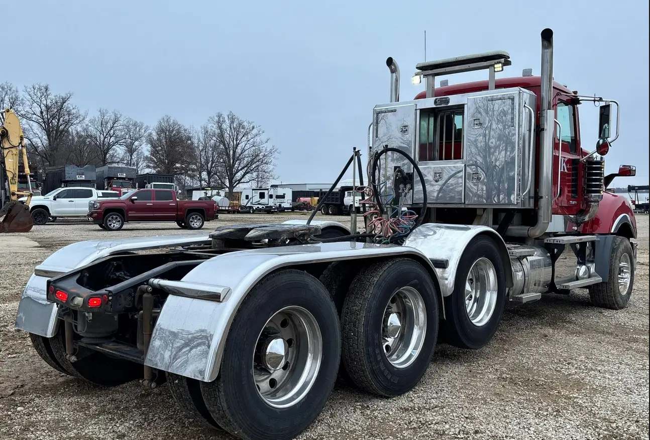 2014 Mack Titan TD713 semi Truck For Sale | Low Miles | Live Auction