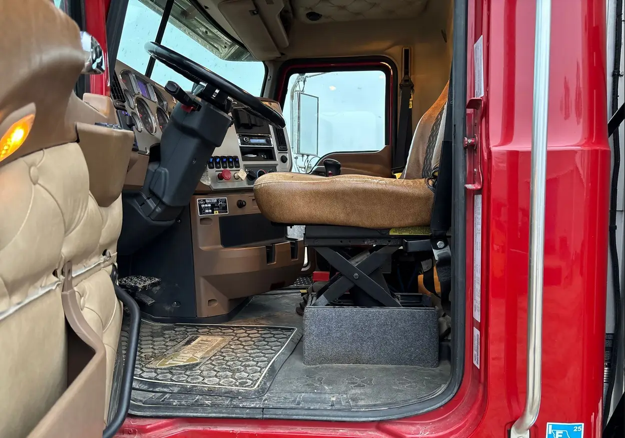 2014 Mack Titan TD713 semi Truck For Sale | Low Miles | Live Auction