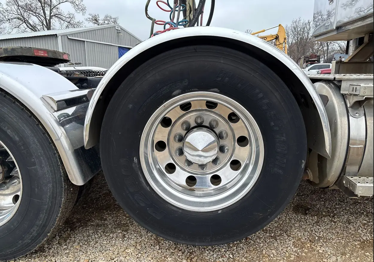 2014 Mack Titan TD713 semi Truck For Sale | Low Miles | Live Auction