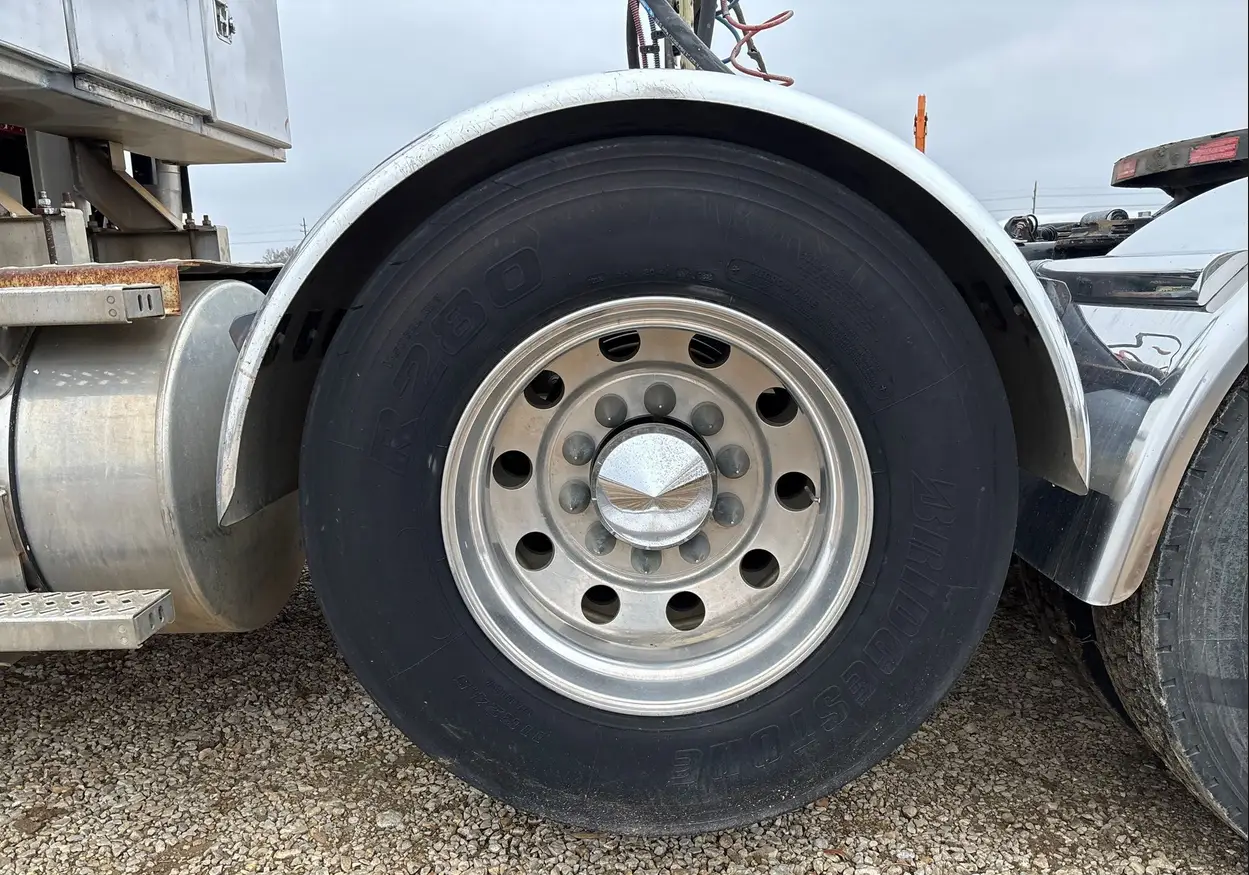 2014 Mack Titan TD713 semi Truck For Sale | Low Miles | Live Auction