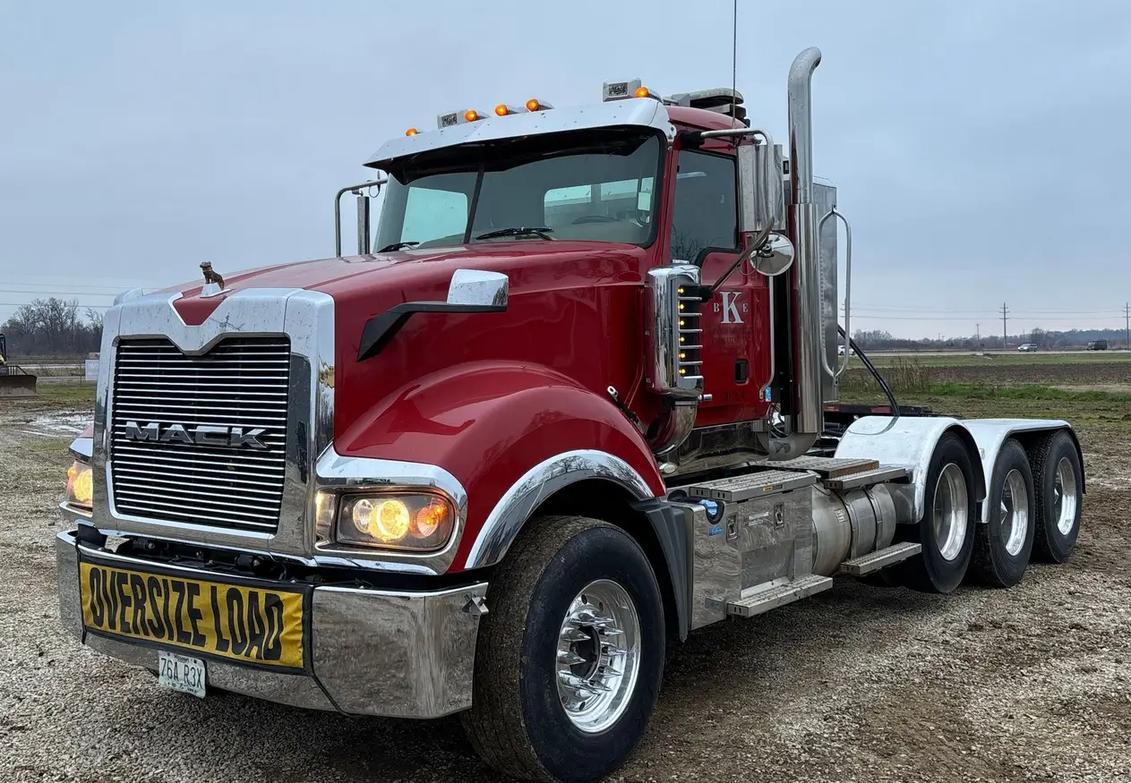 2014 Mack Titan TD713 semi Truck For Sale | Low Miles | Live Auction