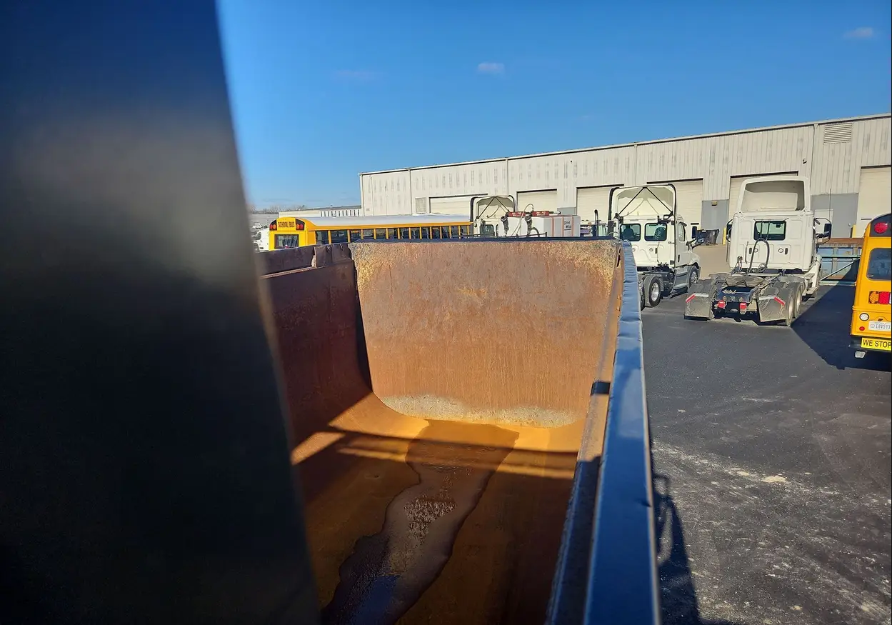 2016 Freightliner Coronado 122SD dump Truck For Sale | Low Miles | Live Auction