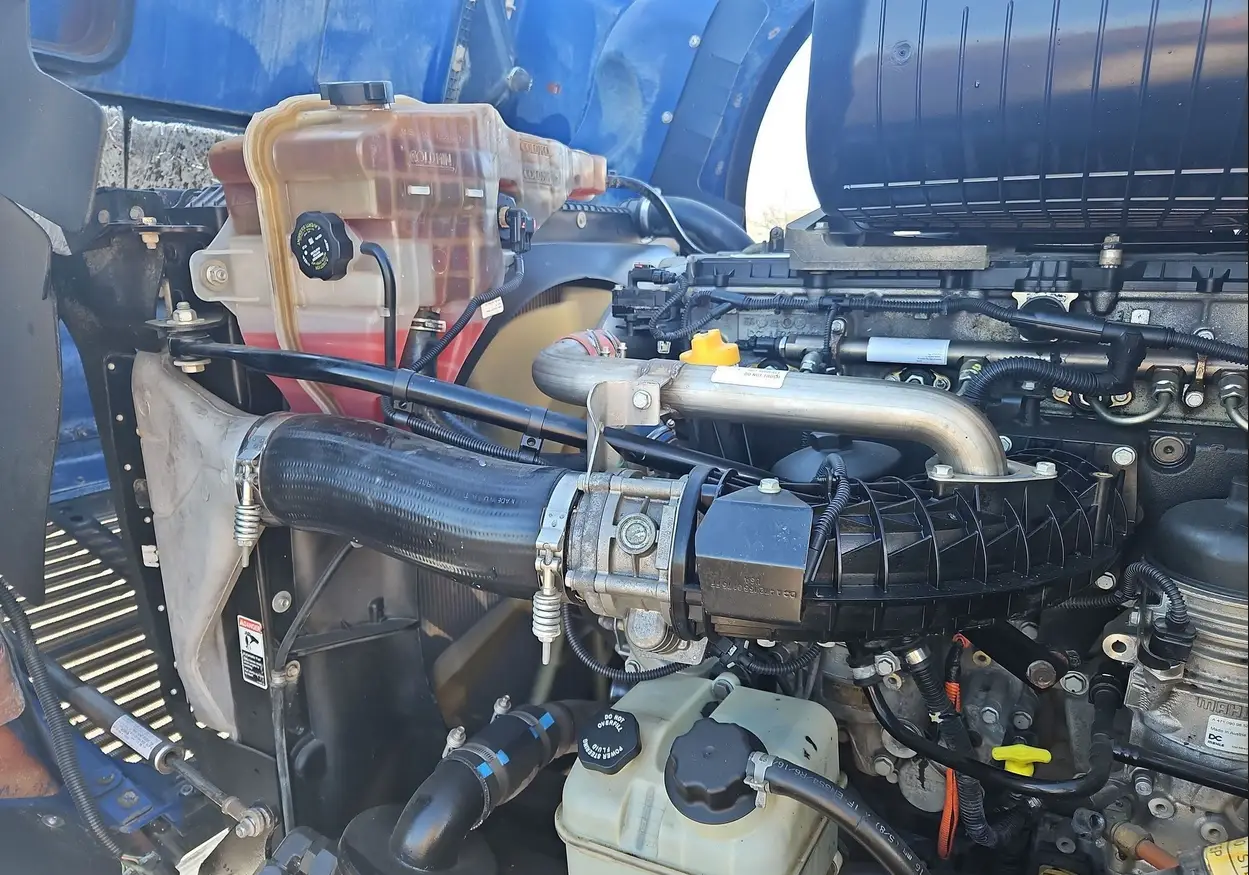 2016 Freightliner Coronado 122SD dump Truck For Sale | Low Miles | Live Auction