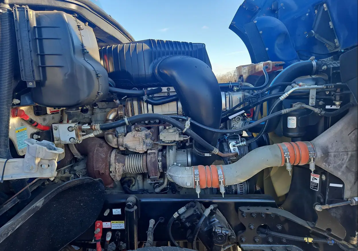 2016 Freightliner Coronado 122SD dump Truck For Sale | Low Miles | Live Auction