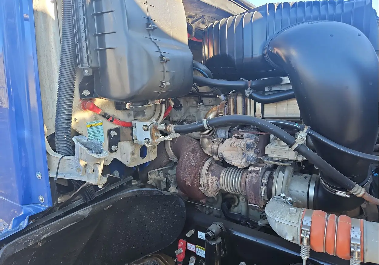 2016 Freightliner Coronado 122SD dump Truck For Sale | Low Miles | Live Auction