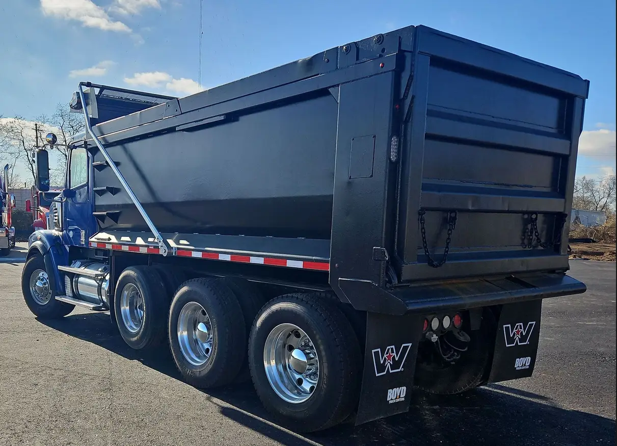 2016 Freightliner Coronado 122SD dump Truck For Sale | Low Miles | Live Auction