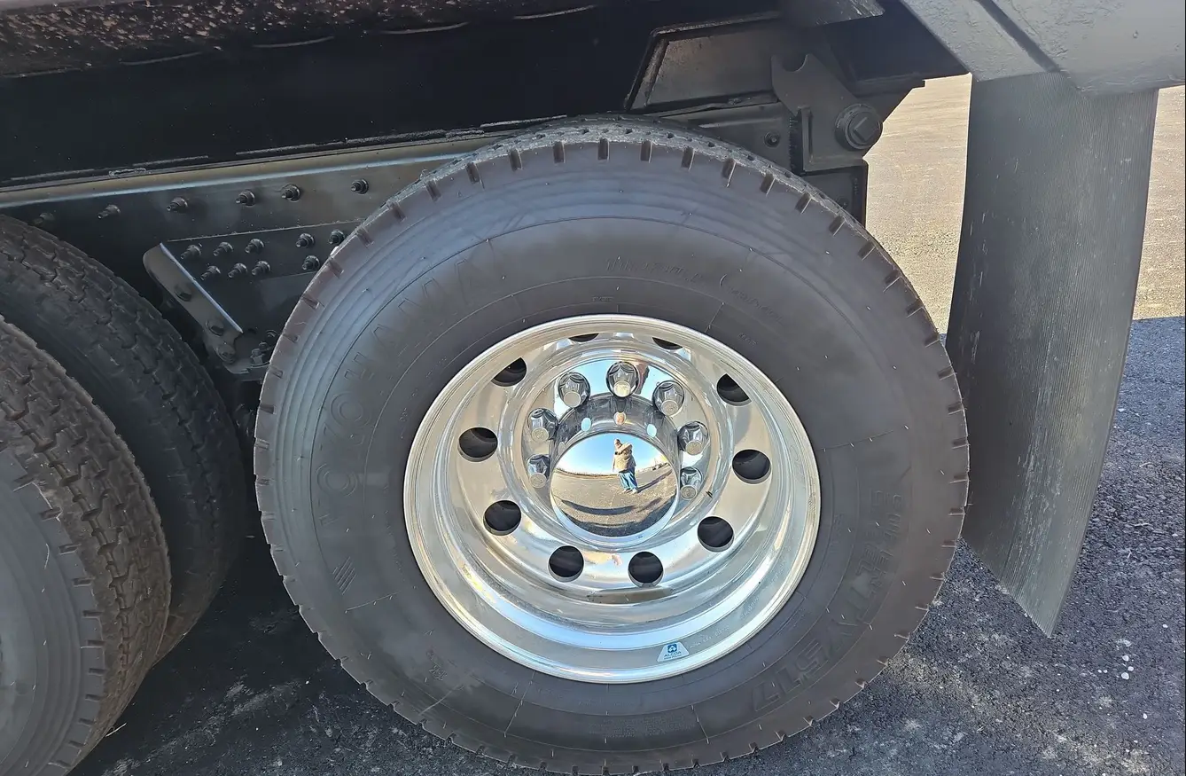 2016 Freightliner Coronado 122SD dump Truck For Sale | Low Miles | Live Auction