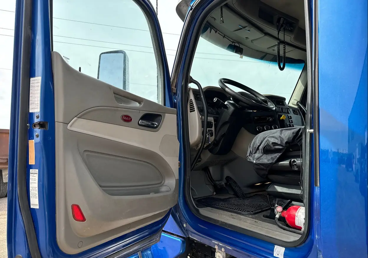 2018 Peterbilt 567 dump Truck For Sale | Low Miles | Live Auction