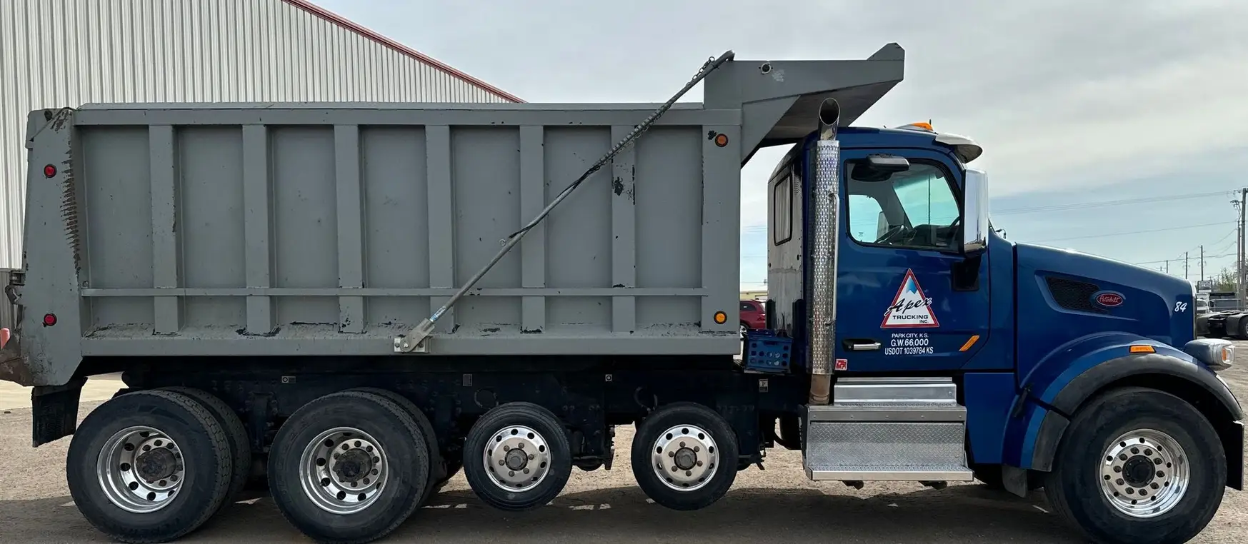 2018 Peterbilt 567 dump Truck For Sale | Low Miles | Live Auction