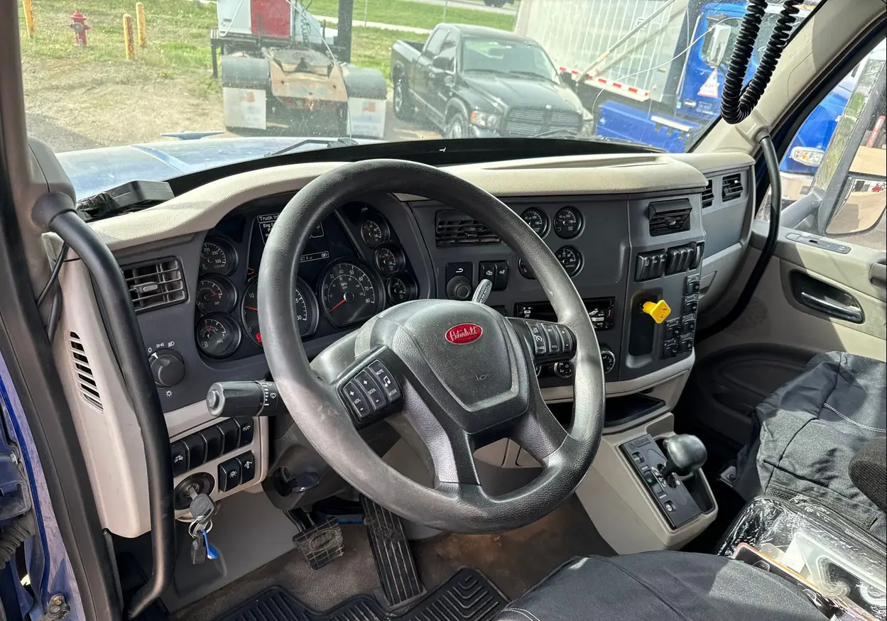 2018 Peterbilt 567 dump Truck For Sale | Low Miles | Live Auction