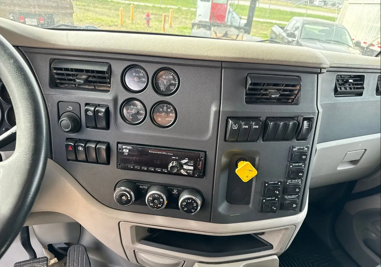 2018 Peterbilt 567 dump Truck For Sale | Low Miles | Live Auction
