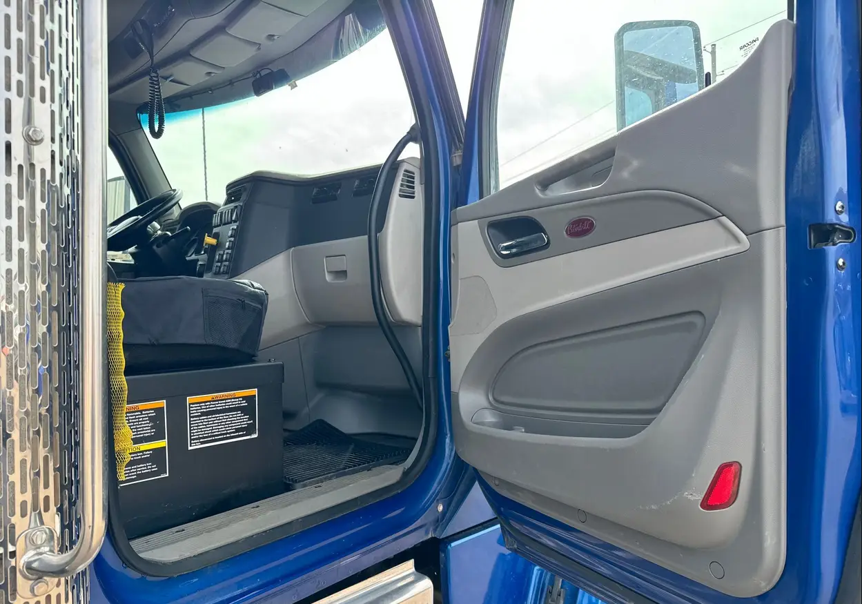 2018 Peterbilt 567 dump Truck For Sale | Low Miles | Live Auction