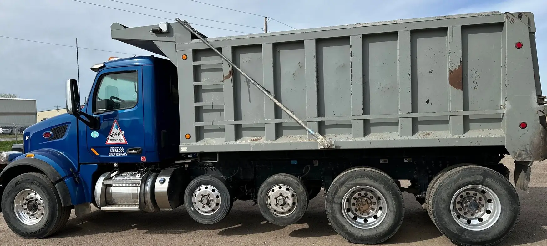 2018 Peterbilt 567 dump Truck For Sale | Low Miles | Live Auction