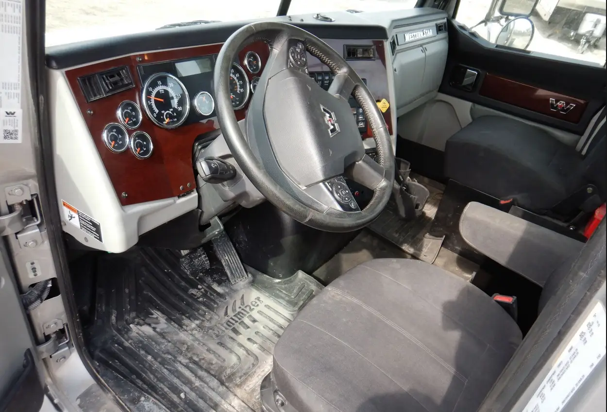 2020 Western Star 4700SB semi Truck For Sale | Low Miles | Live Auction