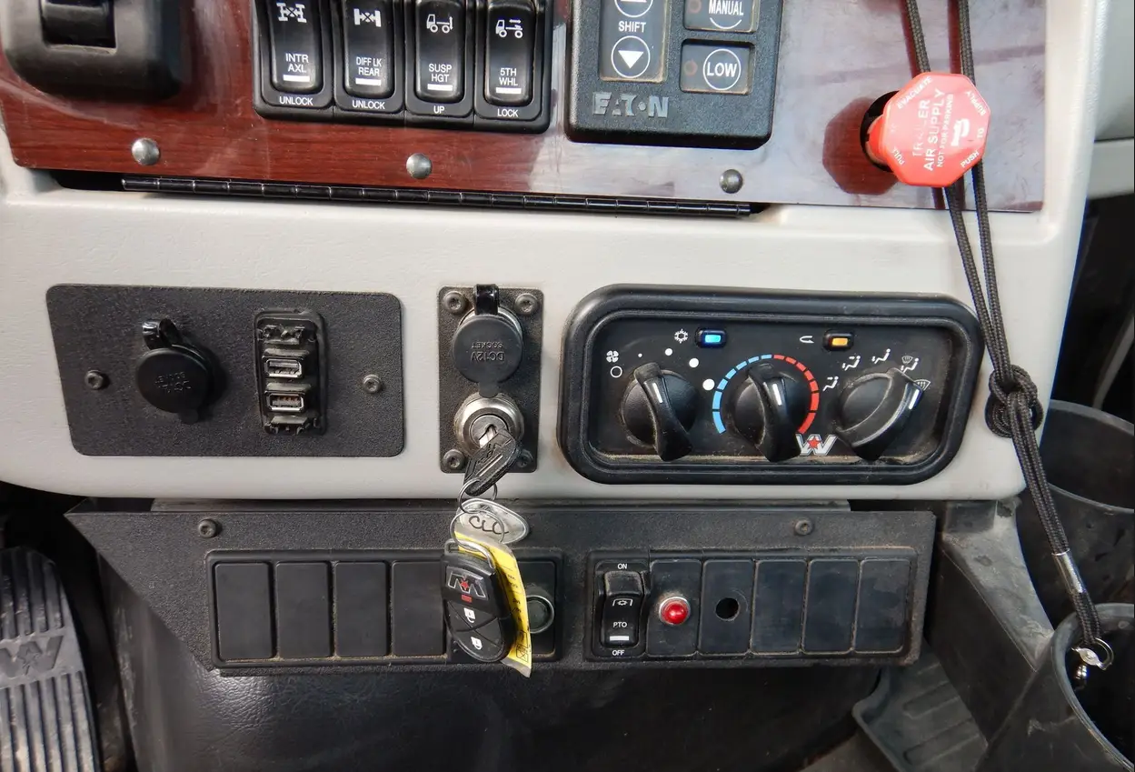 2020 Western Star 4700SB semi Truck For Sale | Low Miles | Live Auction