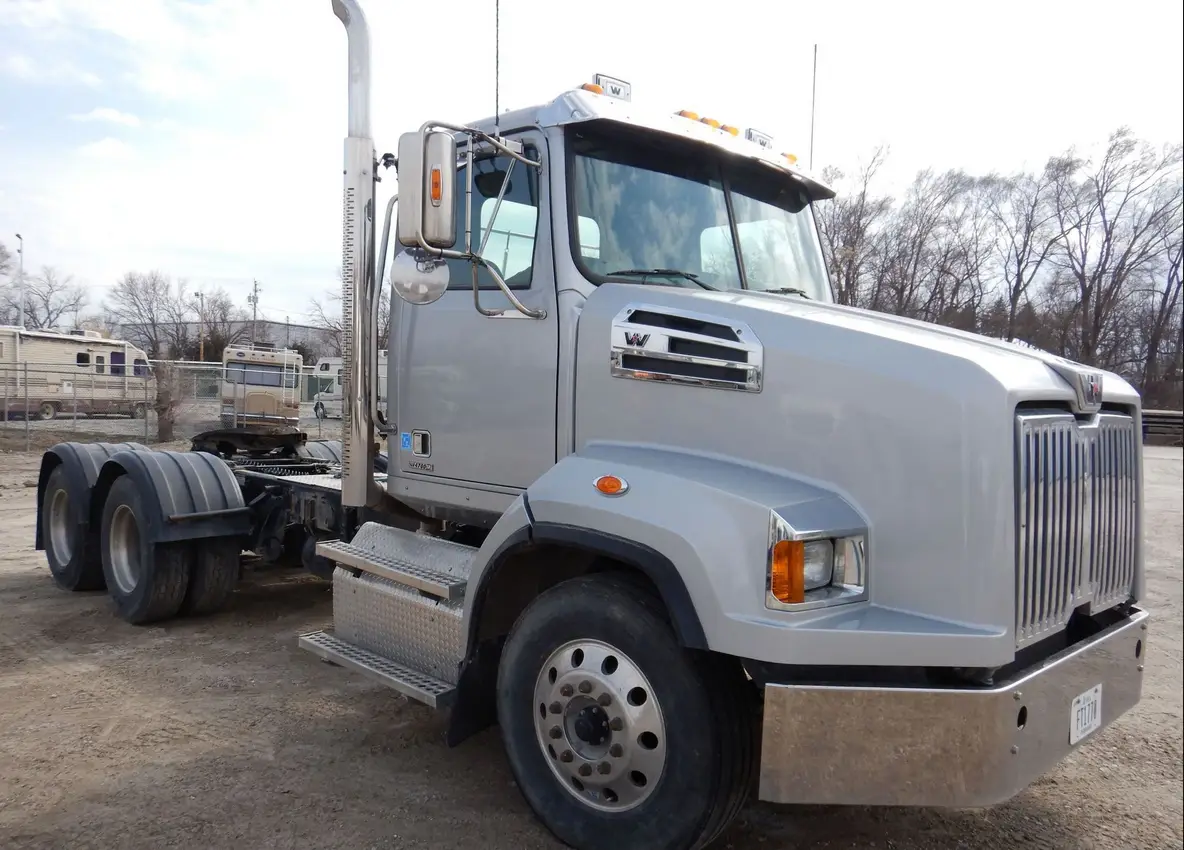 2020 Western Star 4700SB semi Truck For Sale | Low Miles | Live Auction