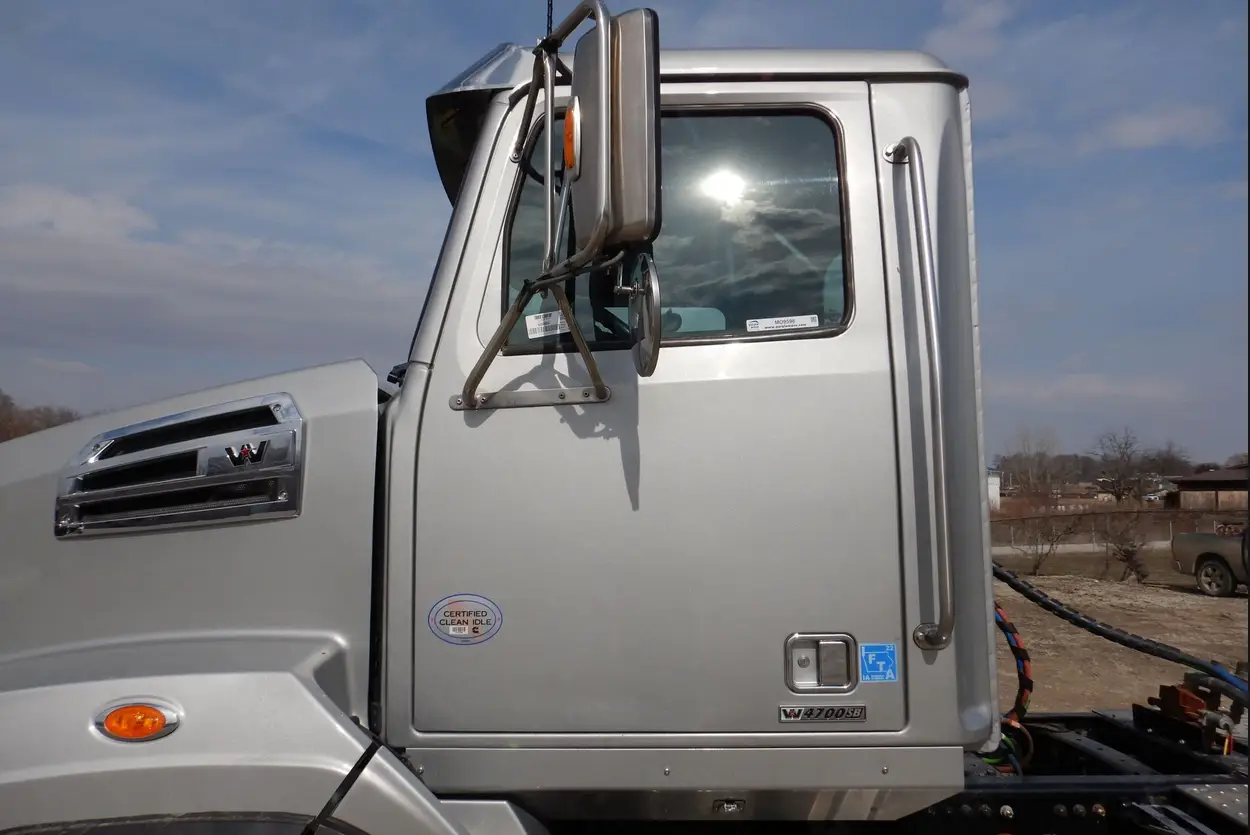 2020 Western Star 4700SB semi Truck For Sale | Low Miles | Live Auction
