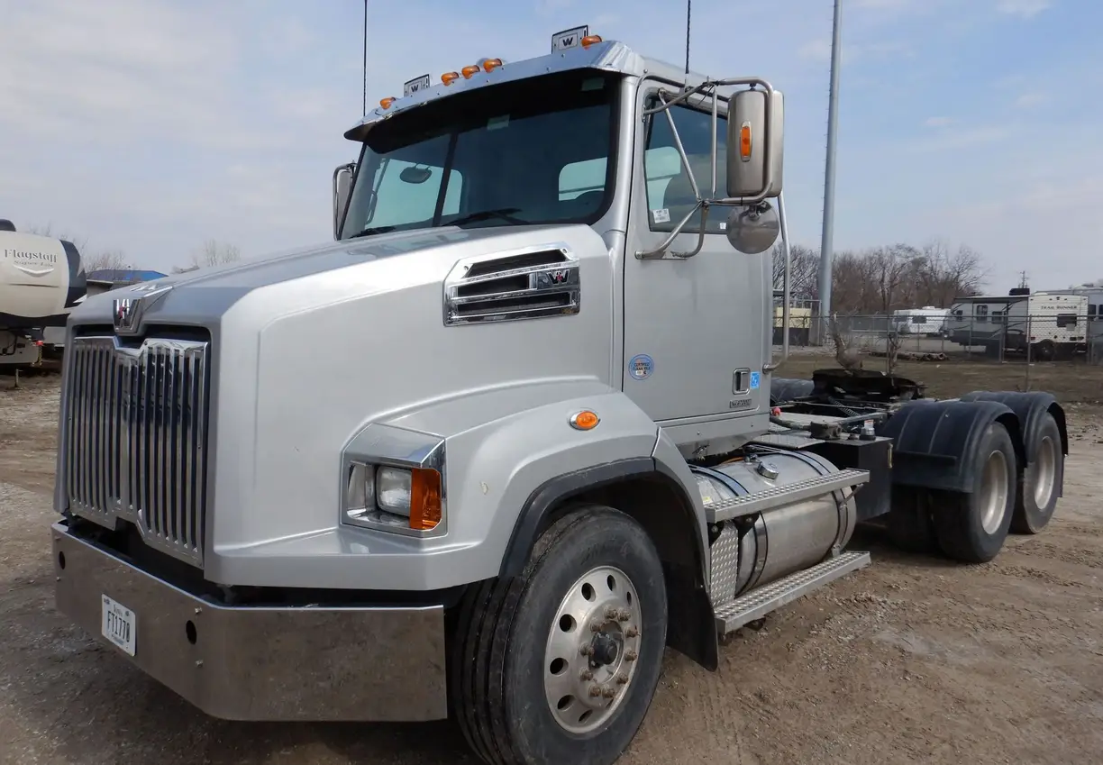 2020 Western Star 4700SB semi Truck For Sale | Low Miles | Live Auction