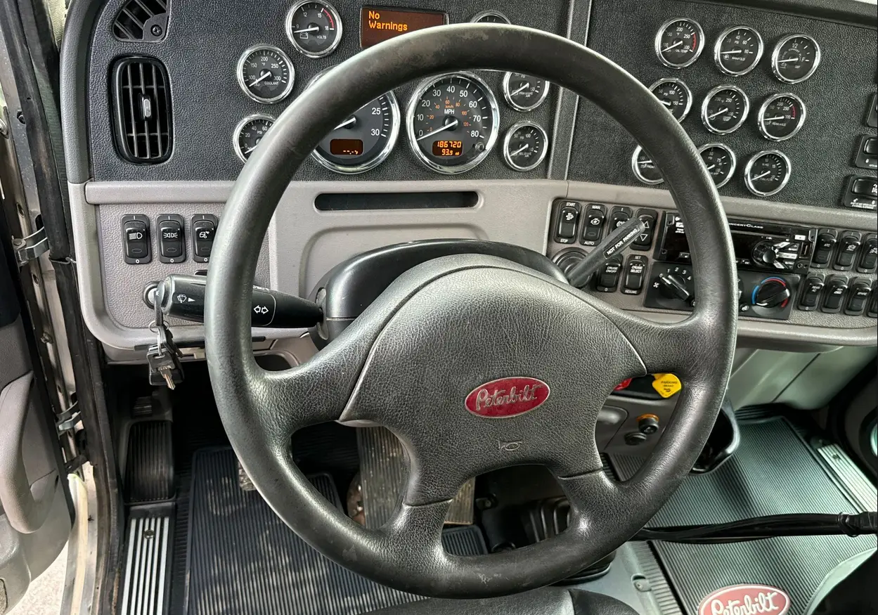 2021 Peterbilt 389 semi Truck For Sale | Low Miles | Live Auction