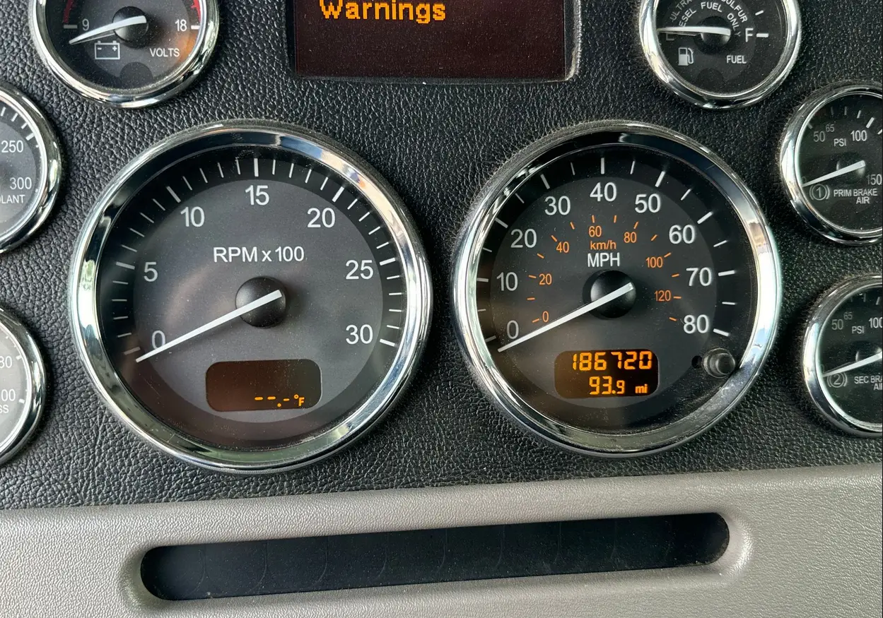 2021 Peterbilt 389 semi Truck For Sale | Low Miles | Live Auction