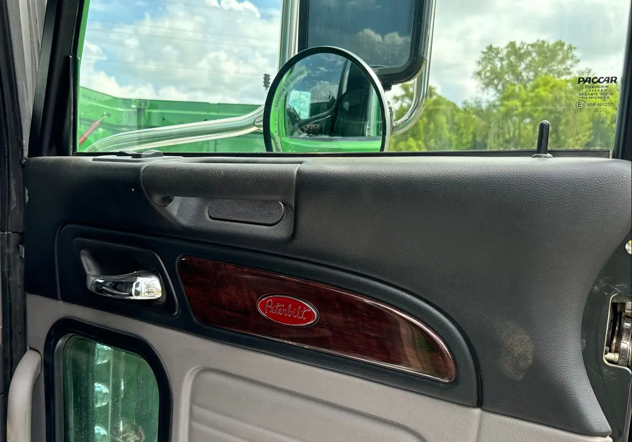 2021 Peterbilt 389 semi Truck For Sale | Low Miles | Live Auction