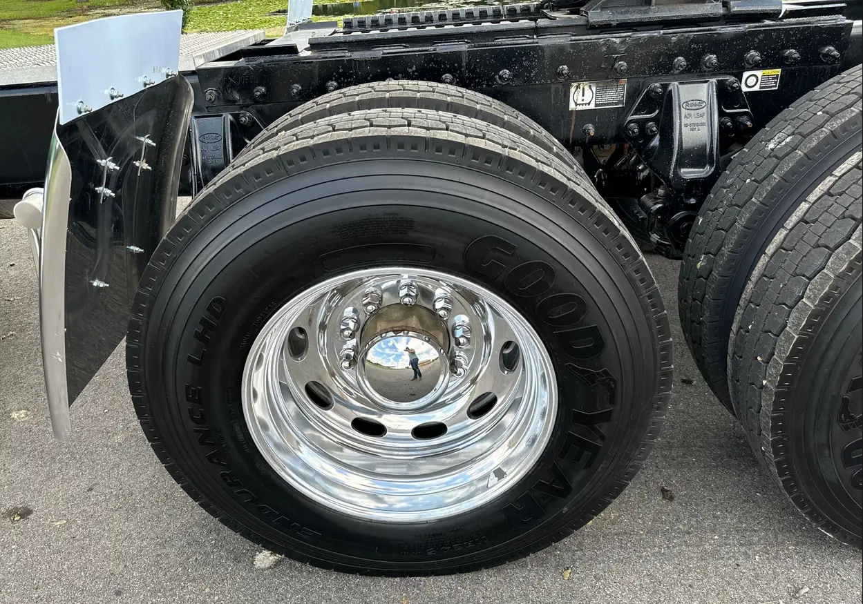 2021 Peterbilt 389 semi Truck For Sale | Low Miles | Live Auction