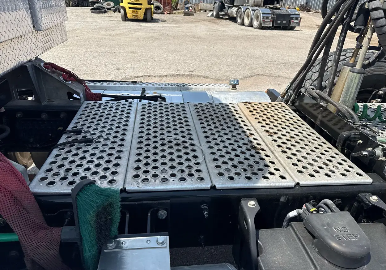 2022 Kenworth T880 semi Truck For Sale | Low Miles | Live Auction