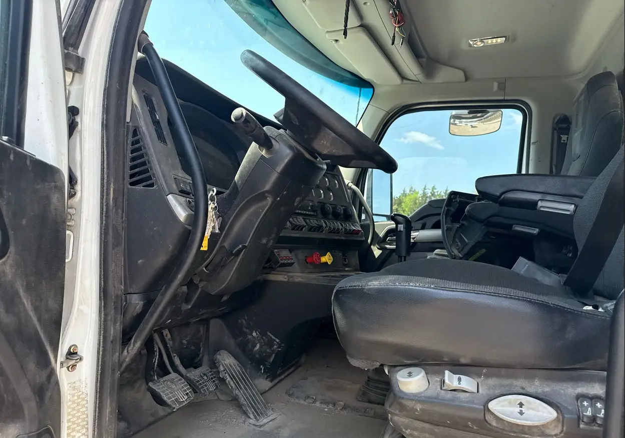 2022 Kenworth T880 semi Truck For Sale | Low Miles | Live Auction