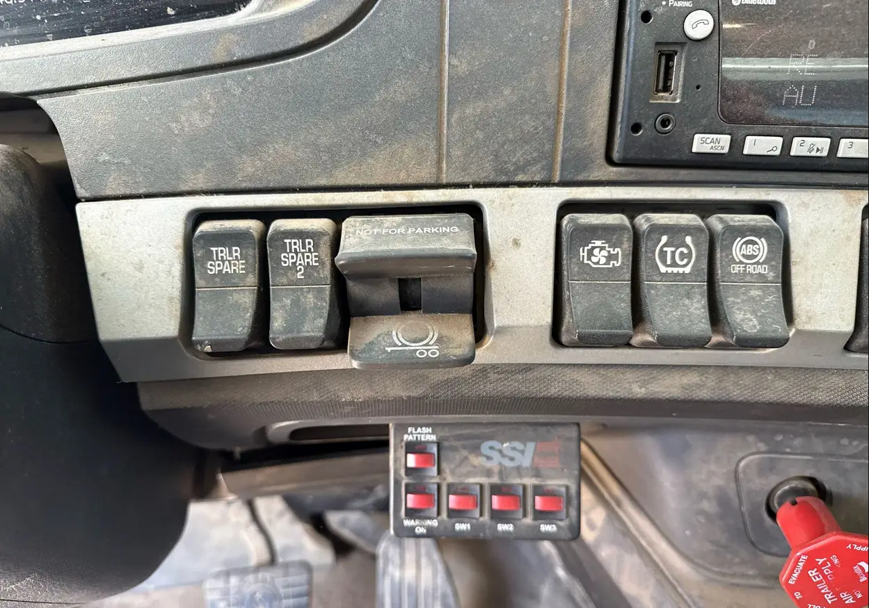 2022 Kenworth T880 semi Truck For Sale | Low Miles | Live Auction